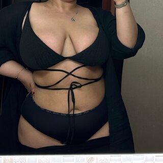 XcurvymayaX